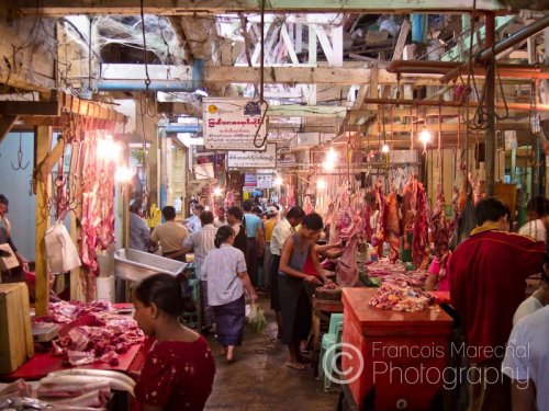 Theingyi Zei is the biggest market in Yangon. The food section is a maze of vendors selling vegetables, fruits, spices, fish and meat. It is worth a stroll for the sights and smells.