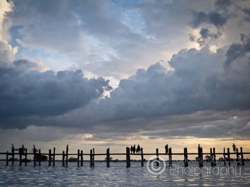 U Bein Bridge was named after the mayor of Amarapura, after King Bodawpaya moved his capital there. It was built in 1849 from old planks and timber posts salvaged from the former capital.