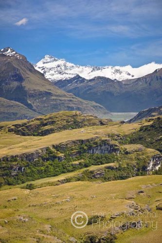 Mount Aspiring is New Zealand's highest mountain outside the Mount Cook region. Set within Otago's Mount Aspiring National Park, it has a height of 3,033 metres. Maori call it Tititea.